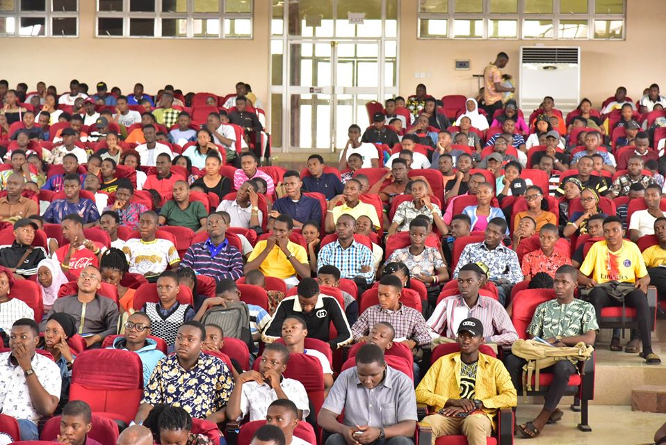 futa admits 3270 students